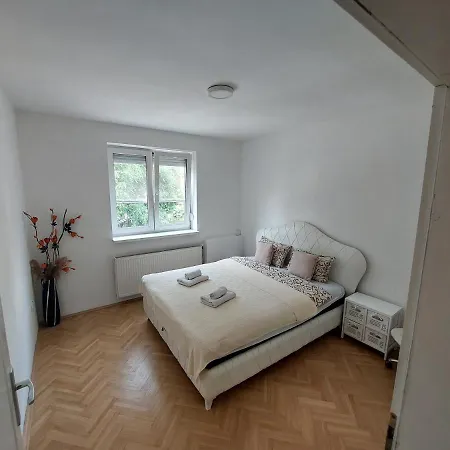 Apartmani Jasmin Novi Sad Exterior photo